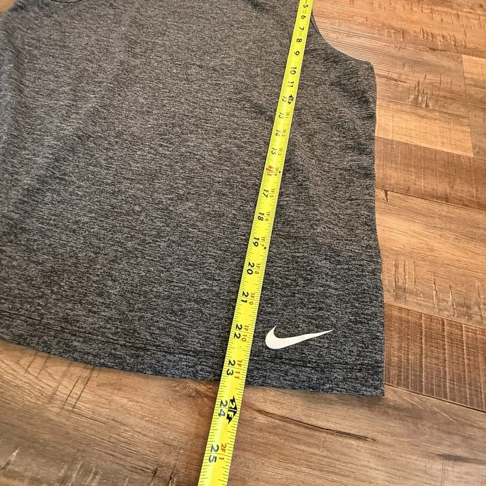 Nike Dri Fit Medium Tank Top Heather Gray Racerback Athletic